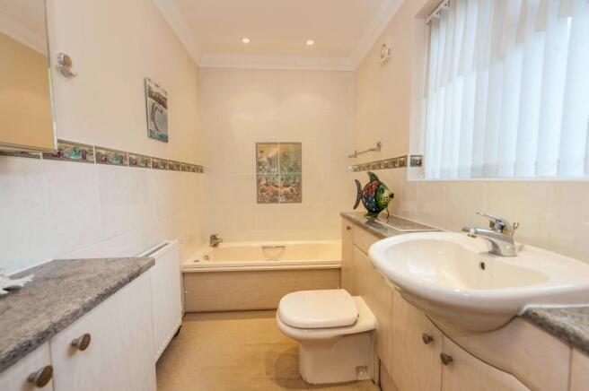 Ensuite