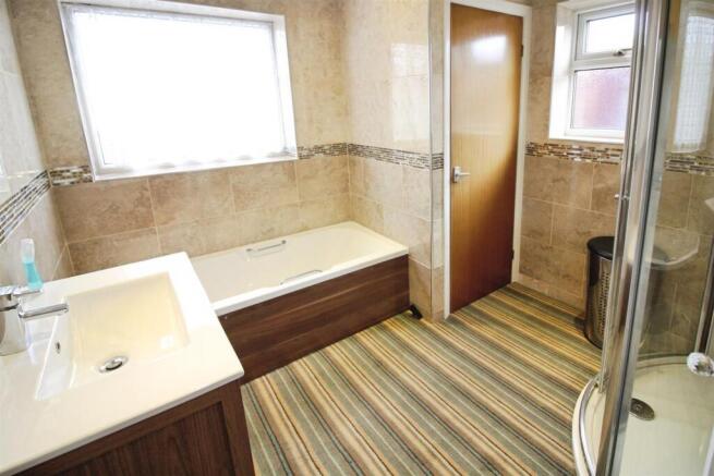 3 bed Semi-Detached Bungalow for sale Image 10