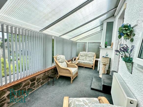 2 bed Semi-Detached Bungalow for sale Image 4