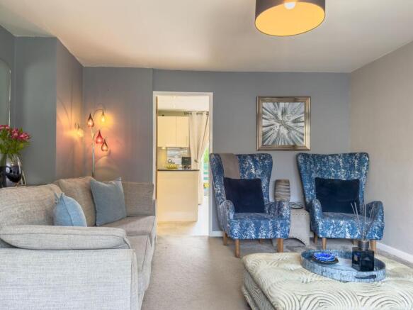 3 bed Semi-Detached for sale Image 2