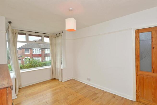 3 bed Semi-Detached for sale Image 7