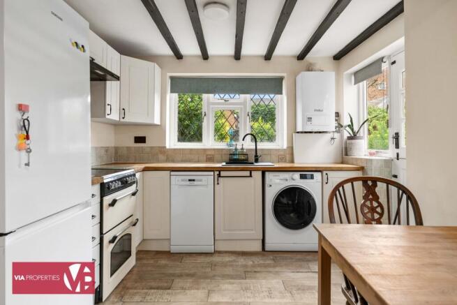 3 Park Lane Broxbourne via properties estate letting commercial