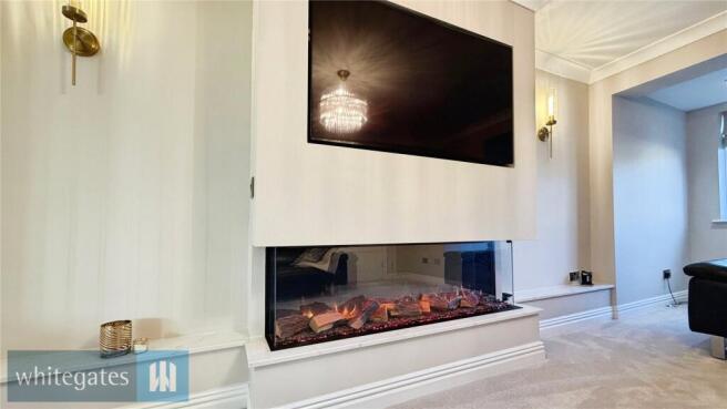 4 bed Detached for sale Image 9