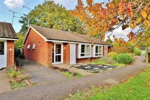 12, Semper Close, Knaphill, Woking GU21 2NG
