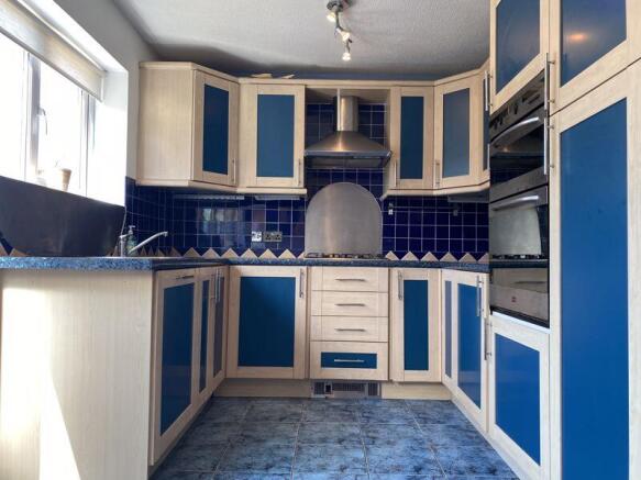 Aegean Close, Stoke-On-Trent photo 5