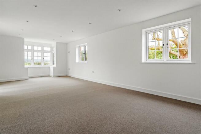 house. Partnership Shere