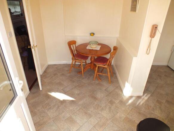 breakfast room