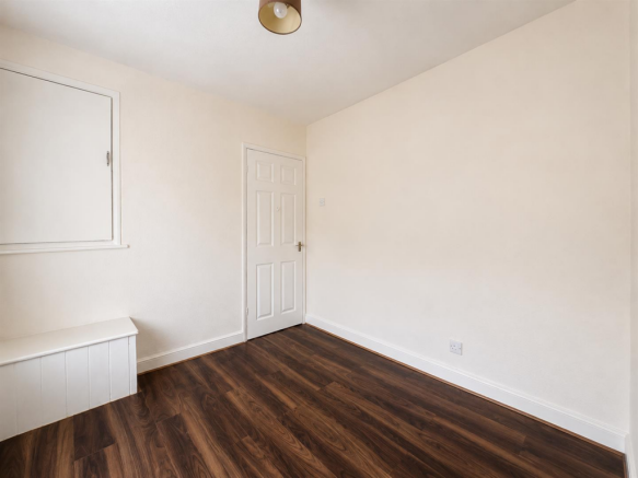 2 bed Terraced for sale Image 6