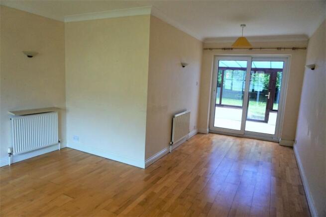 Lounge/Dining Room