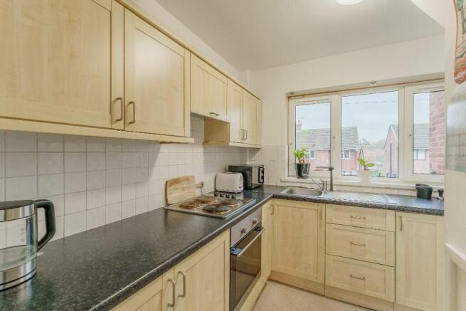 2 bed Maisonette for sale Image 6