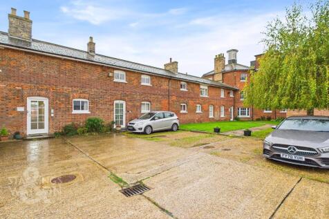 Hillcrest Court, Ipswich Road, Pulham Market, Diss