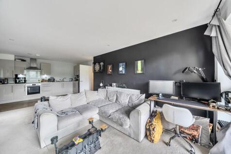 Woolworth House, Welwyn Garden City, Hertfordshire, AL7