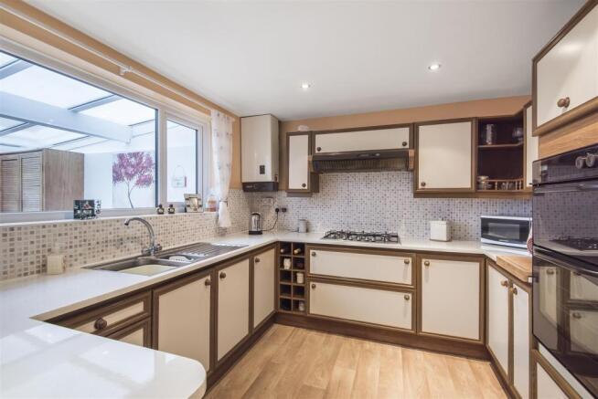 Kitchen.jpg