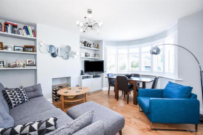 Malvern Way - Lounge.jpg