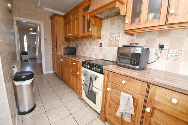 3 bed Semi-Detached for sale Image 7