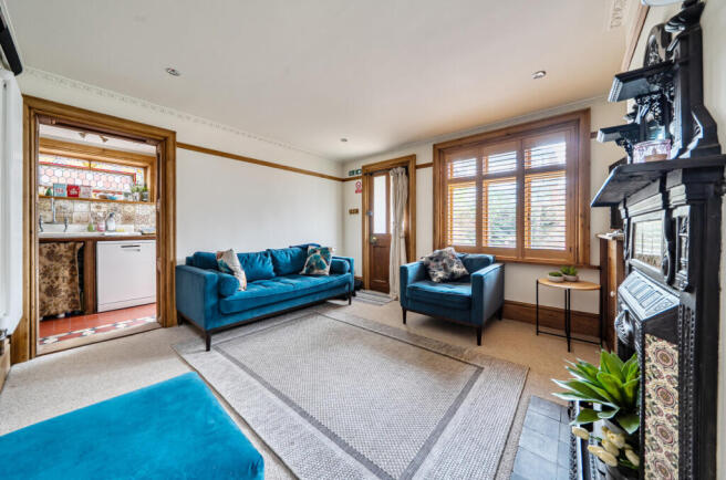 1432235-15-69c2b3...