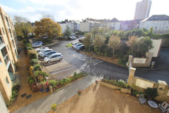 Photo 8
