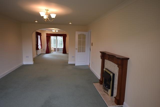 3 bed Detached to rent Image 9