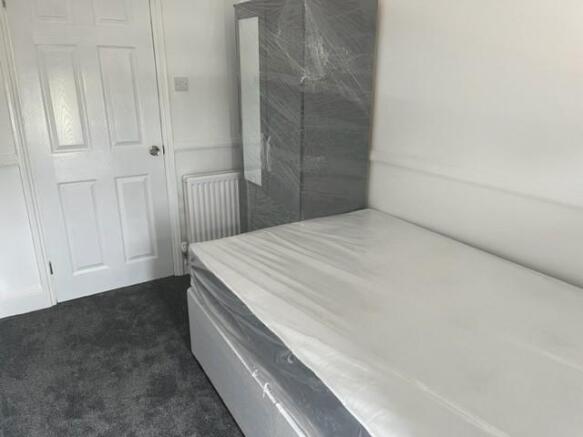 ROOM 6 1.jpg