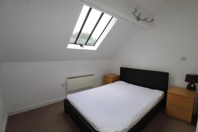 1 bed Apartment to rent Image 6