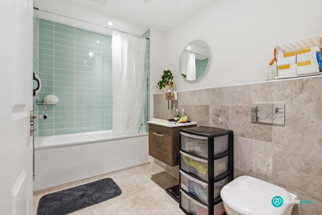 2 bed Flat for sale Image 9