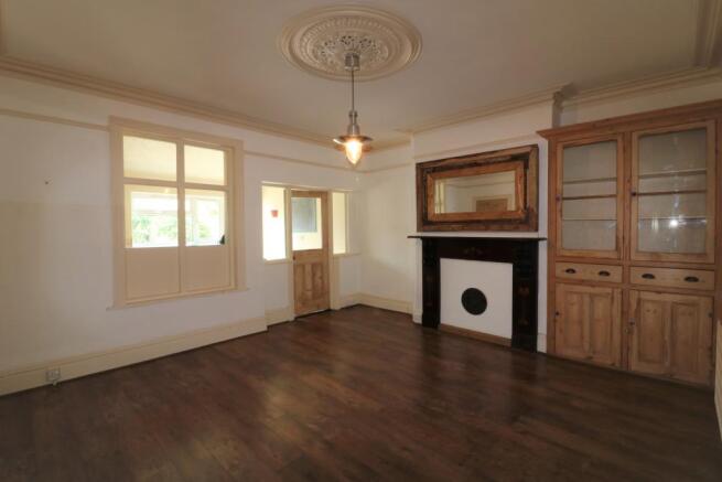 Dining Area.JPG