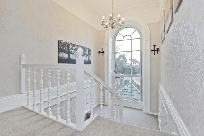 2 bed Apartment for sale Image 10