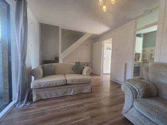 2 bed Terraced for sale Image 2