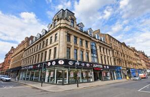 Flat 2/2, 65 Mercatgate, High Street, Glasgow G1 1NW