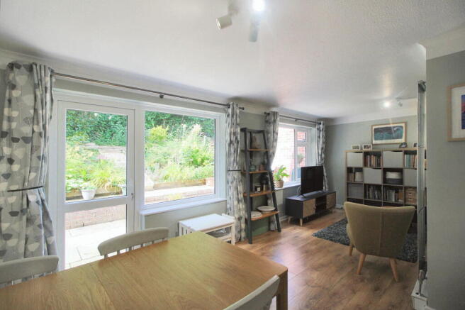 living room_1725359778066