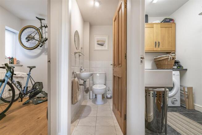 3 bed Semi-Detached for sale Image 9