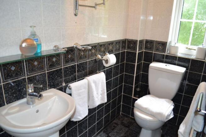 ENSUITE