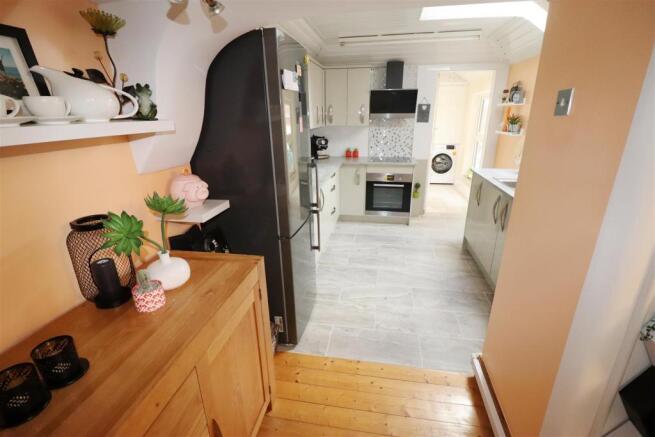Dining Room - Kitchen.JPG