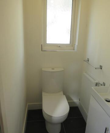 Cloakroom/wc