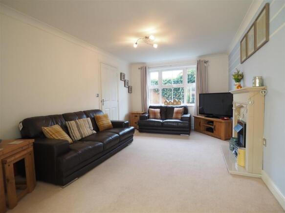 Large Lounge 425