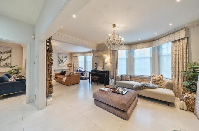 -684b42eee7852-l-1310734-3-684ae33858cb3 (1).jpg