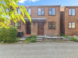 64, Drury Lane, Dunstable LU5 5ED