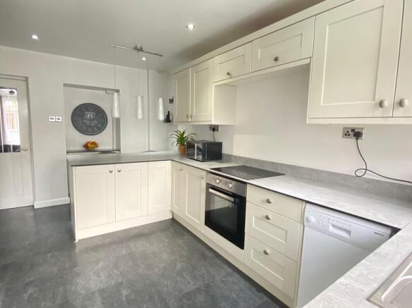 Kitchen/Breakfast Room