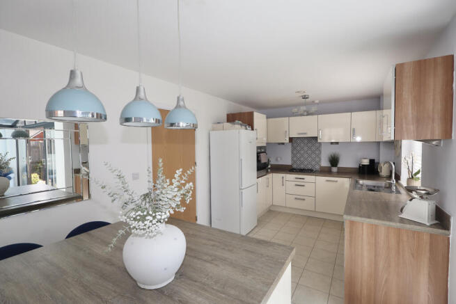 Kitchen with island