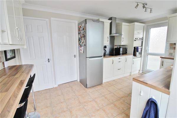 KITCHEN - FURTHER