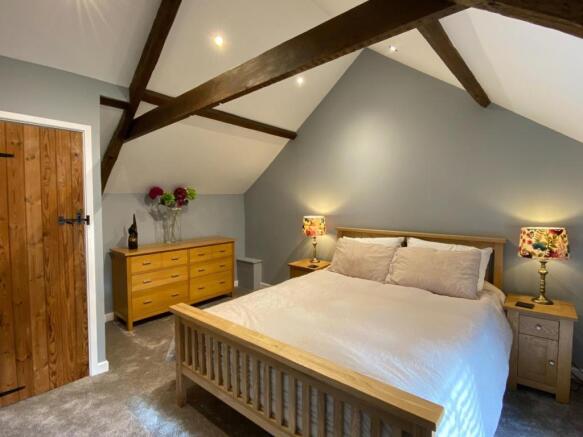 25 Heol Llanelli bed2-2.jpg