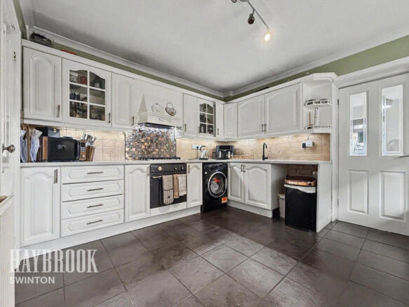 2 bed Semi-Detached for sale Image 4