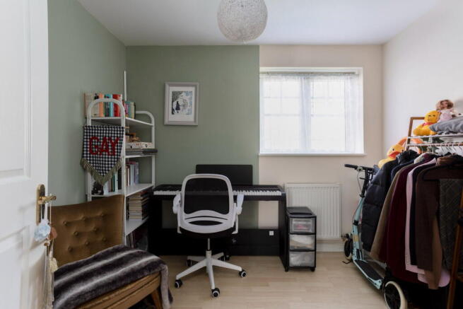 2 bed Ground Flat for sale Image 9