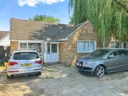 72, Lower Cippenham Lane, Slough SL1 5DW