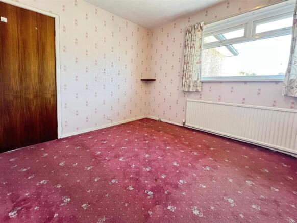 2 bed Semi-Detached Bungalow for sale Image 11