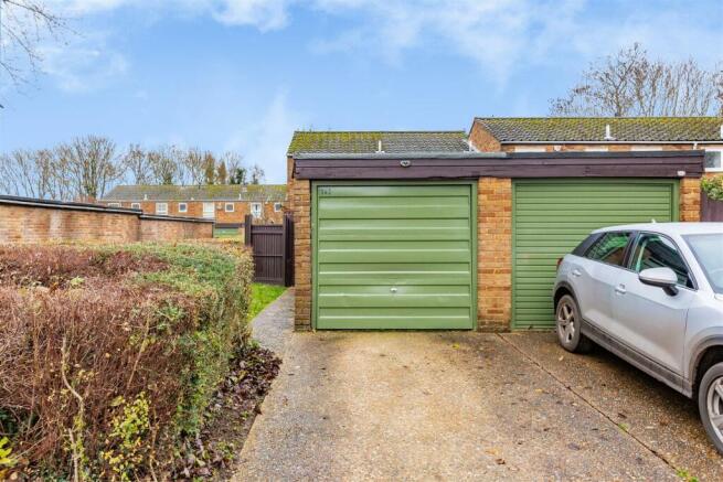 Garage & Driveway