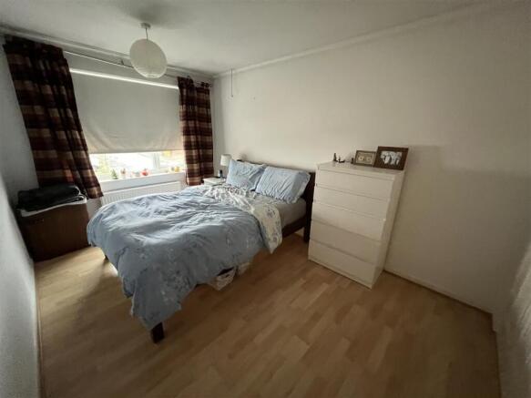 Bed2.jpeg