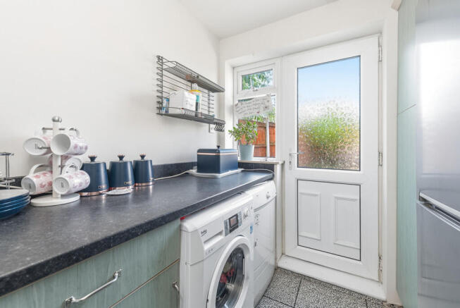 3 bed Semi-Detached for sale Image 4