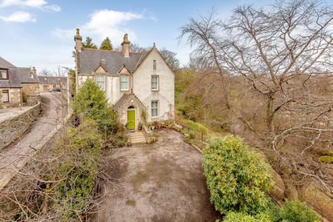 Earlsmount, Keith