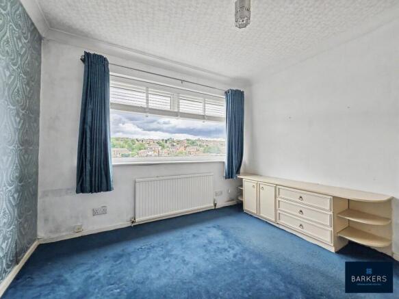 3 bed Terraced for sale Image 9